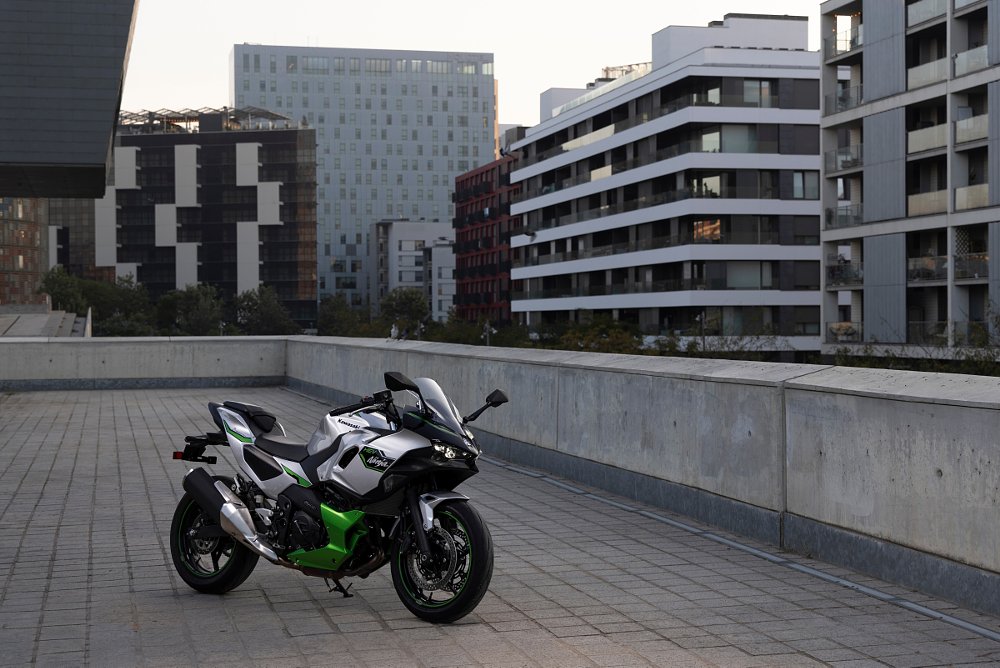 Kawasaki's Ninja 7 Hybrid parked on a rooftop in Barcelona, Spain.