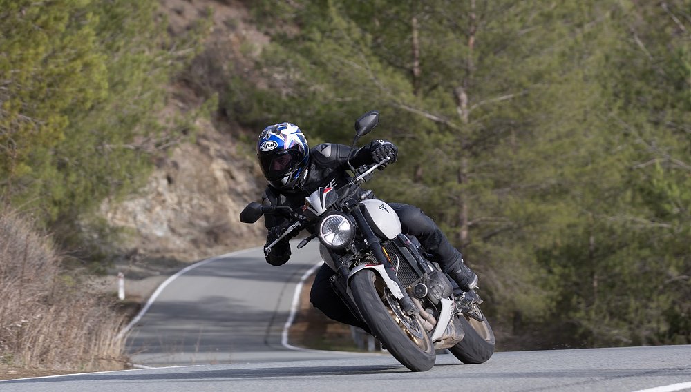 2026 Triumph Trident 800 first ride review