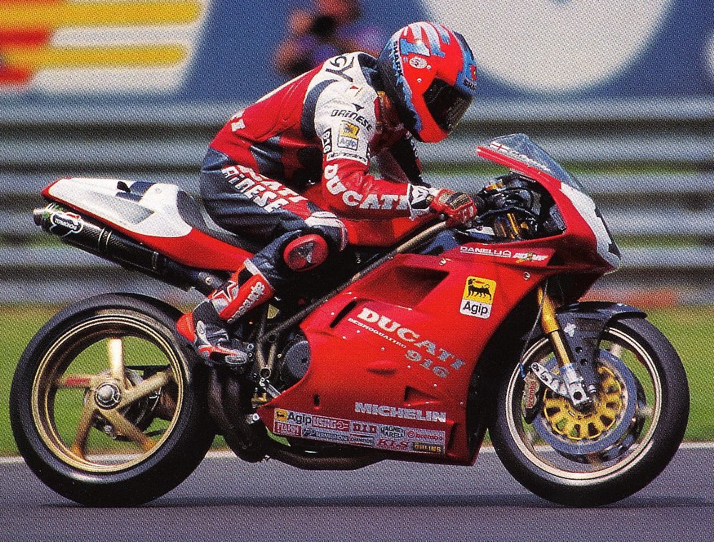 Carl Fogarty in 1995 racing on the red Ducati 916