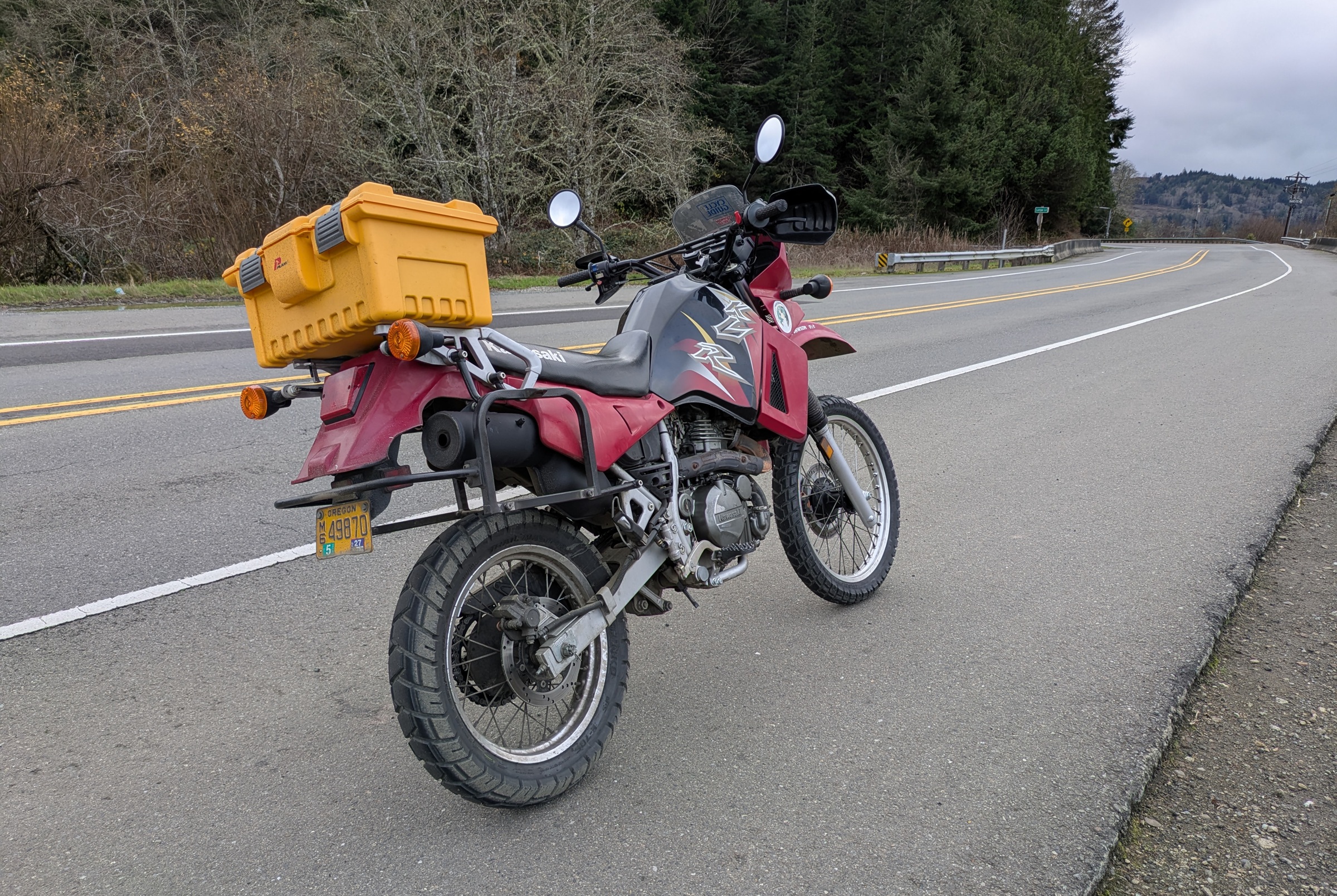 鈴木 Reviving a KLR650 to stay in the game and keep riding - RevZilla