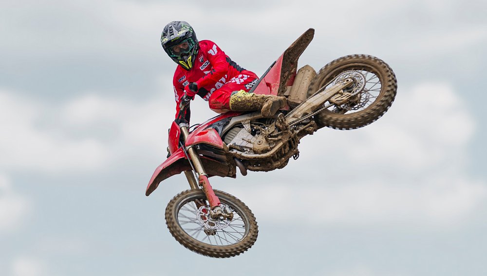 Ducati’s Desmo450 MX adjusts its service schedule based on your riding habits