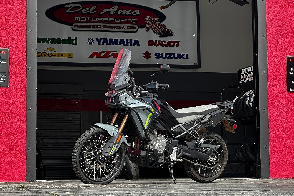 The Ibex 450 staged outside the Del Amo Motorsports service department.