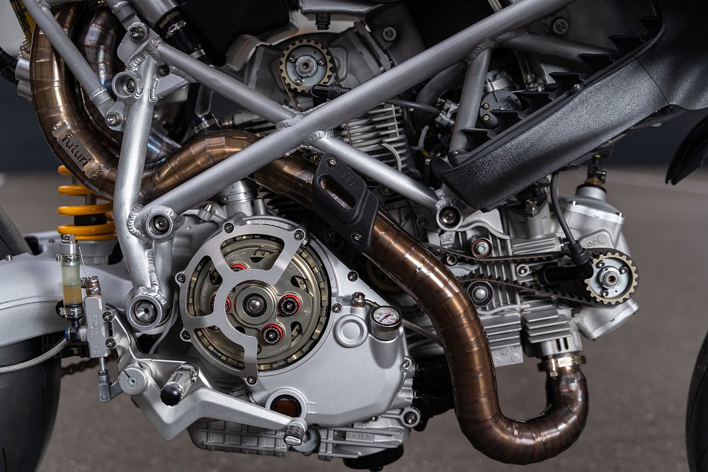 close view of the air-cooled V-twin engine