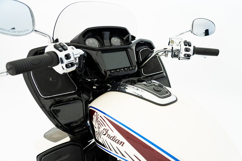 studio photo, cockpit view of the Indian Pursuit