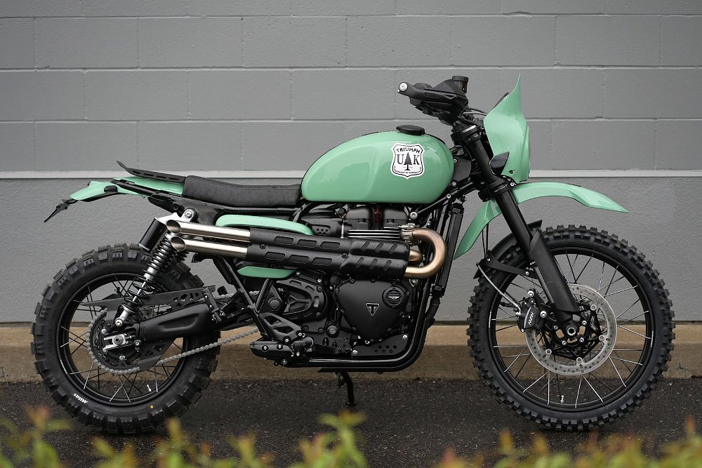 Scrambler custom with light green paint