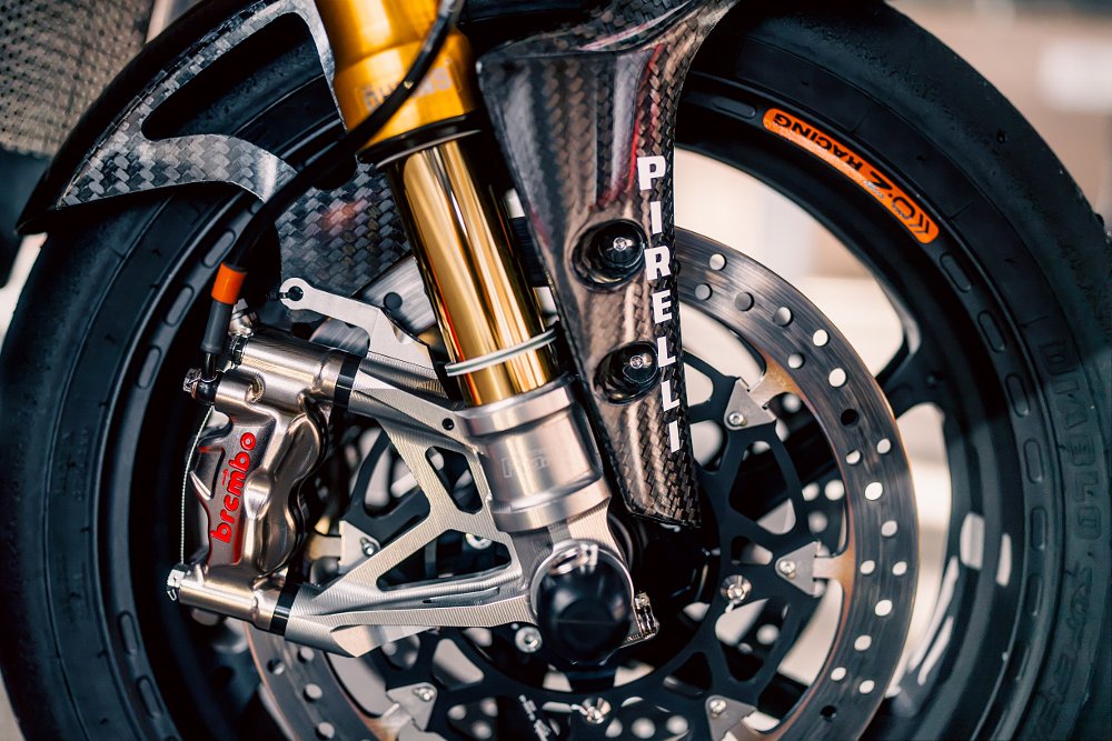 Lightfighter V3-RS front brake and wheel detail.