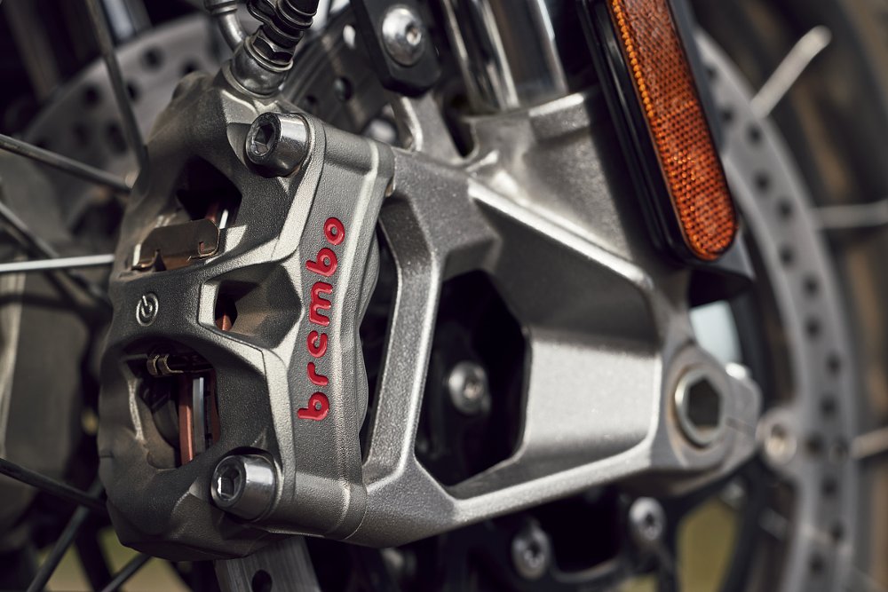 close view of the Brembo brake caliper on the Tiger 1200 Rally Pro