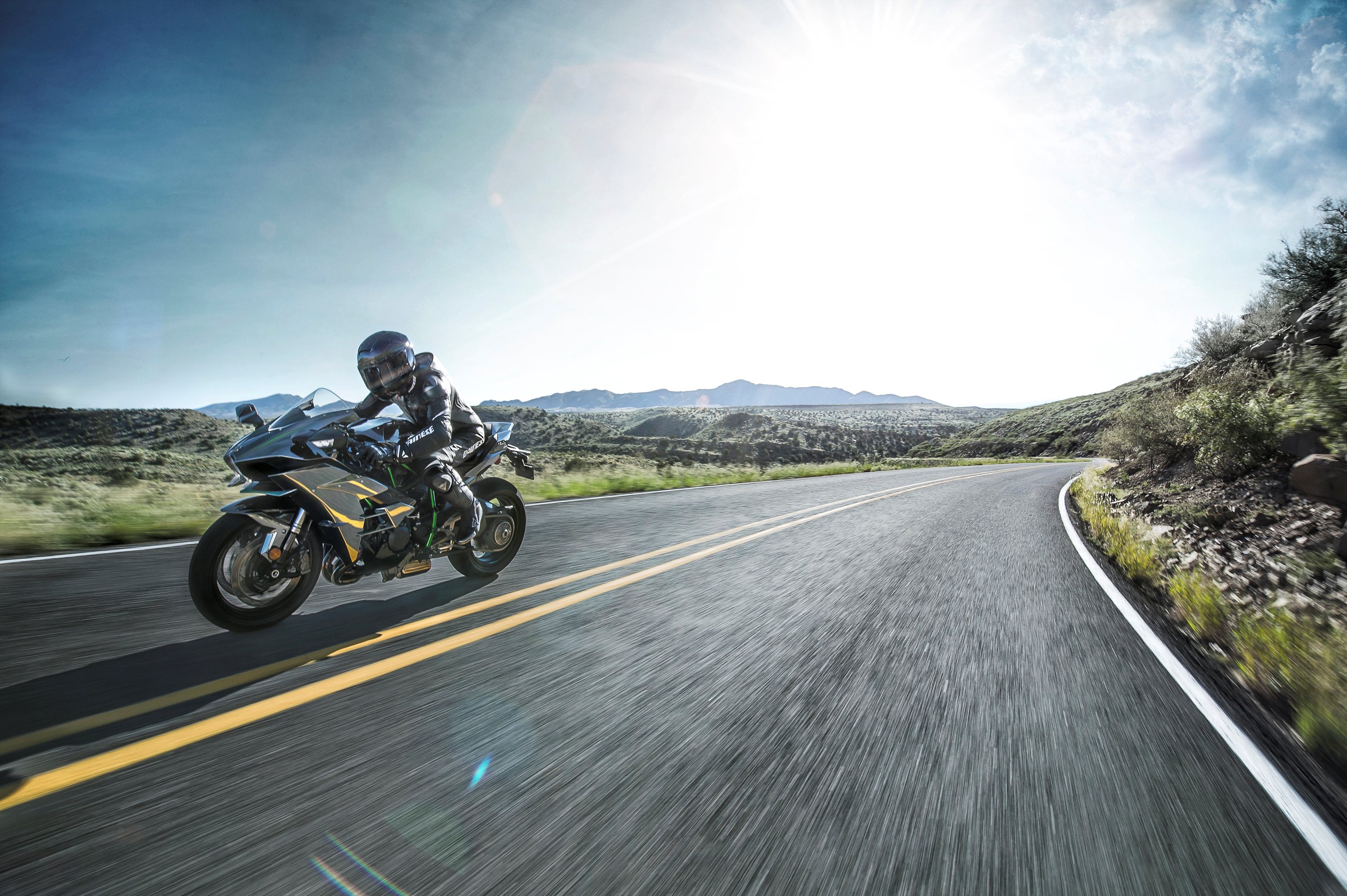 EICMA: 2015 Kawasaki Ninja H2 - RevZilla