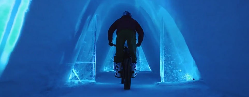 Video: Trials bike vs. igloo