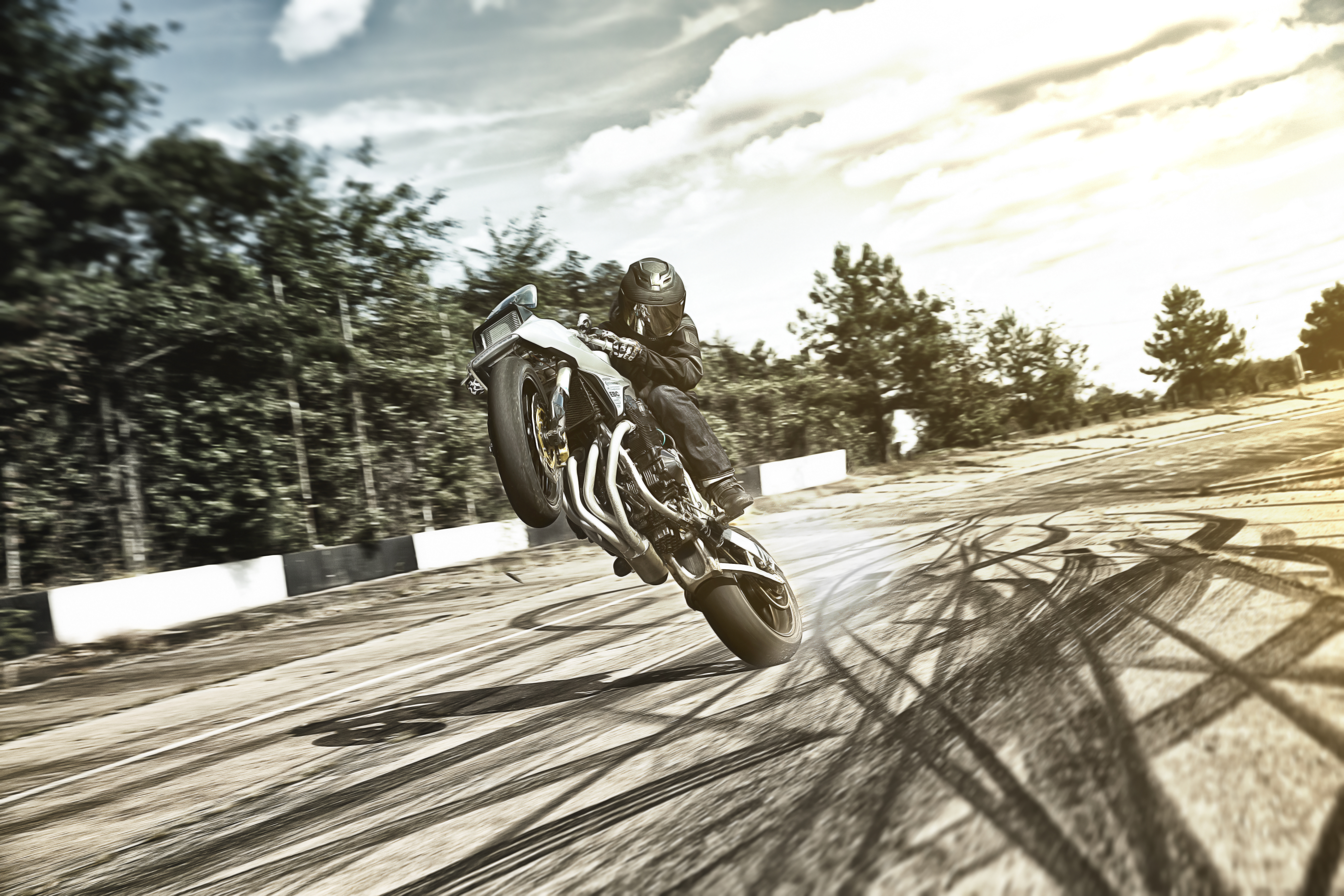 Video: Not like any other Katana you've seen - RevZilla