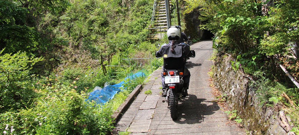 Searching for ghost towns in Japan