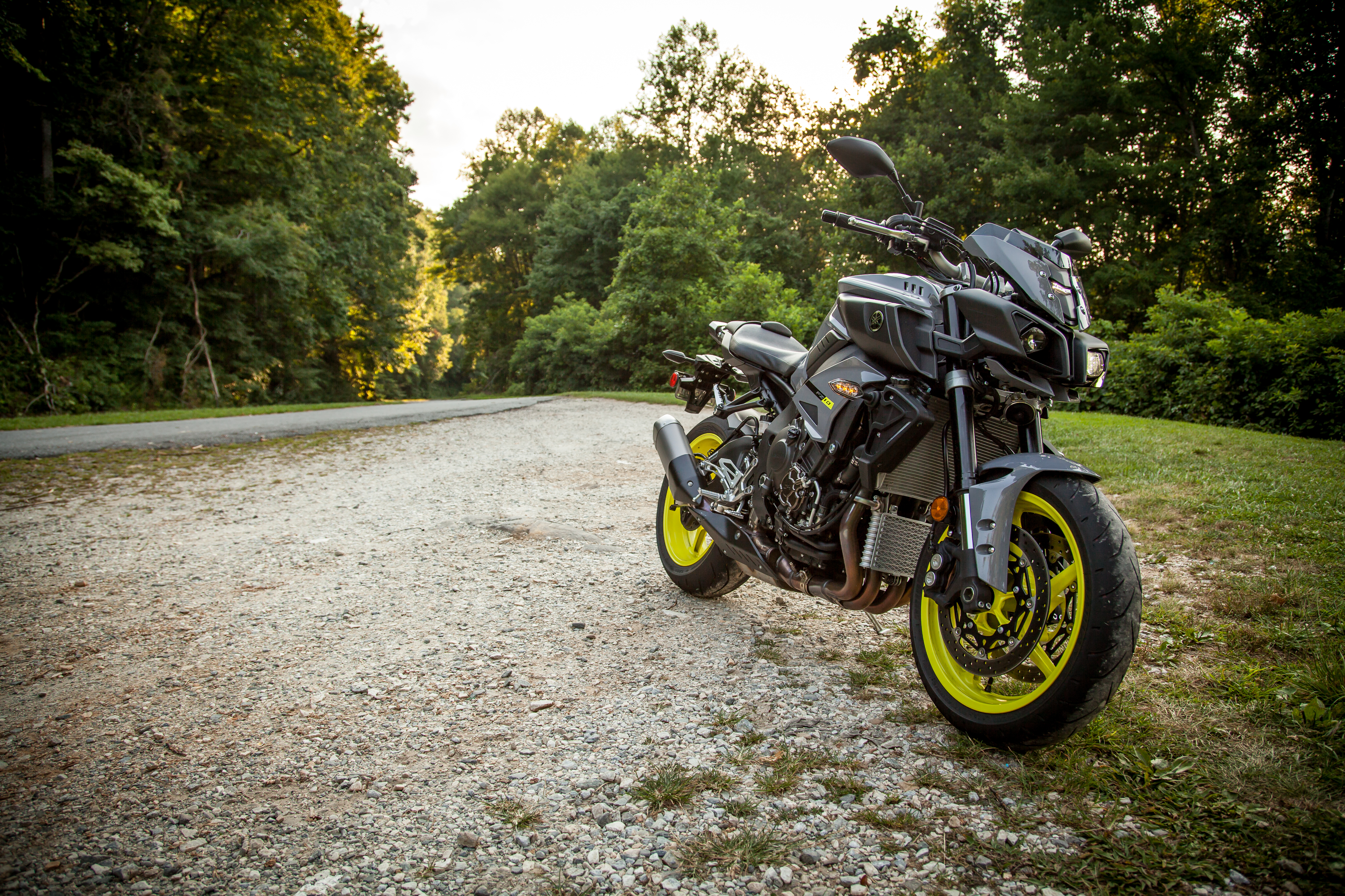 2017 Yamaha FZ-10 first ride review - RevZilla