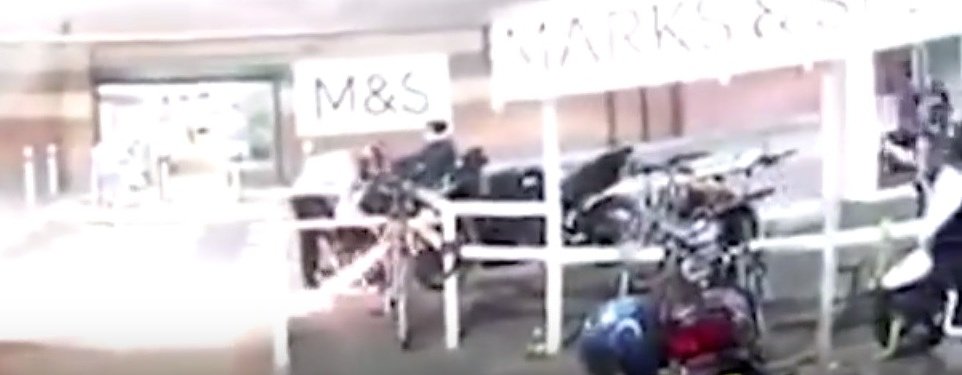 Video: Bike thieves hurl acid on rider who tries to stop them