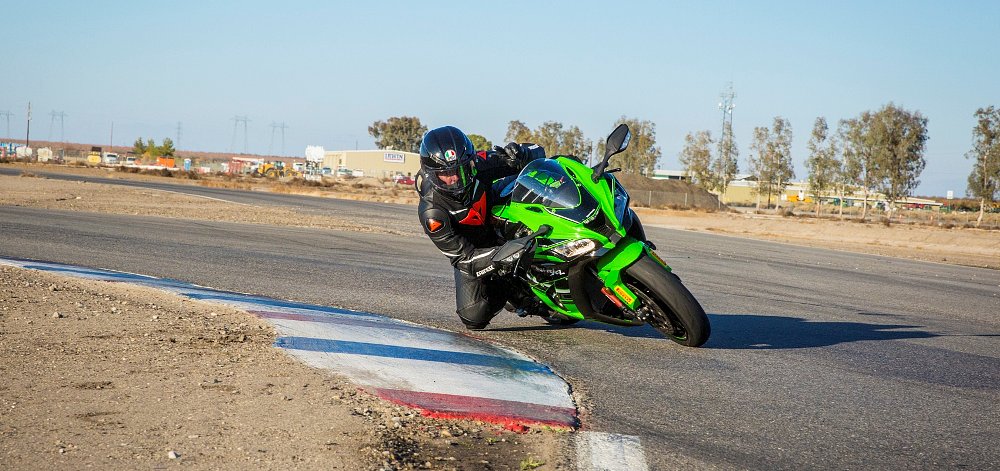 testing the AGV Corsa R