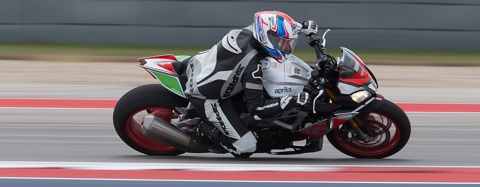 2017 Aprilia RSV4 RF and RSV4 RR first ride review