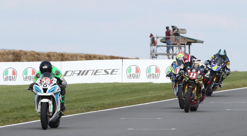 Bobby Fong wins Superstock 1000 race
