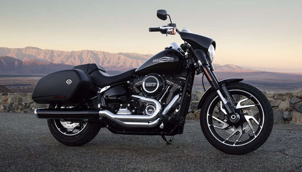 2018 Harley-Davidson Sport Glide first look