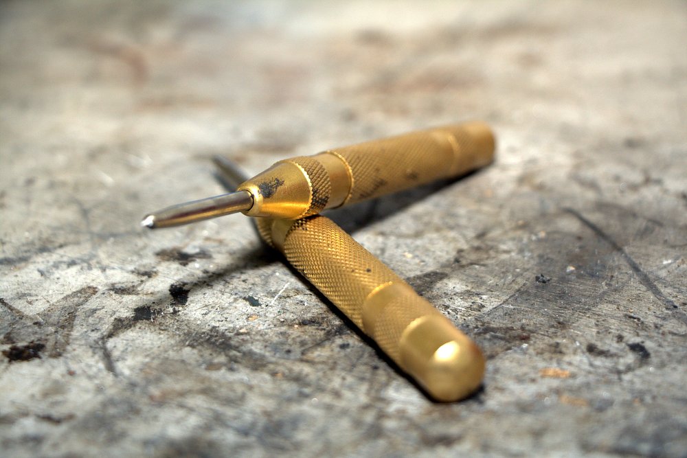 Center punch