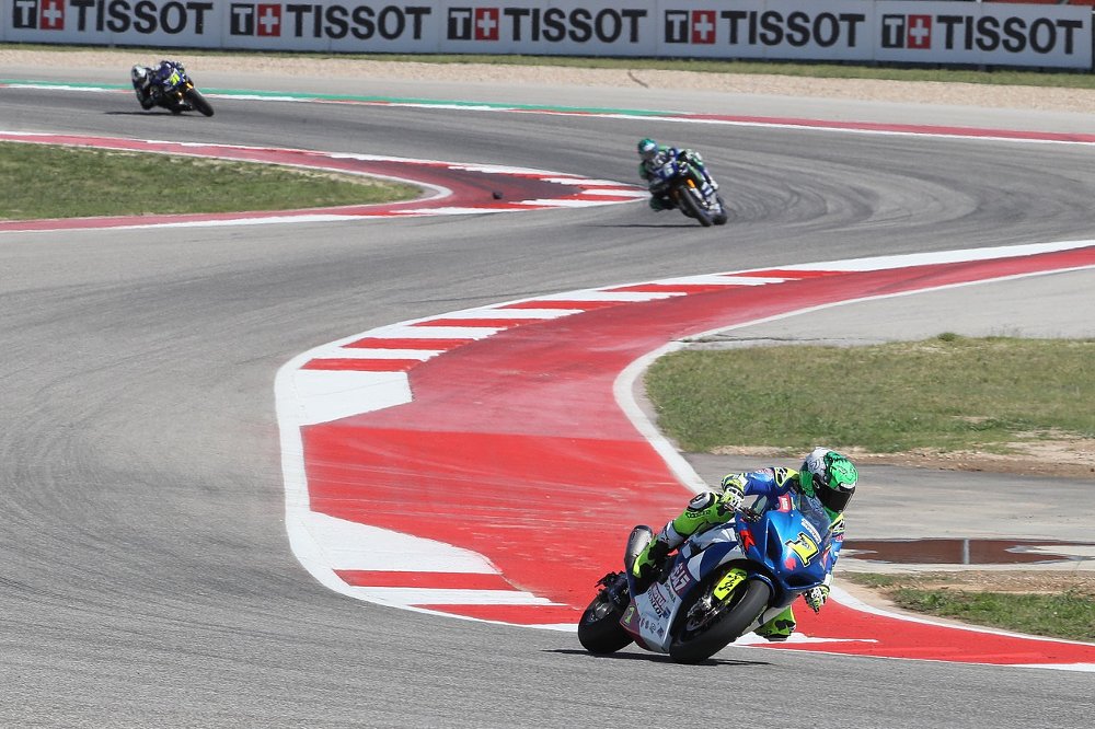 Elias leading a race