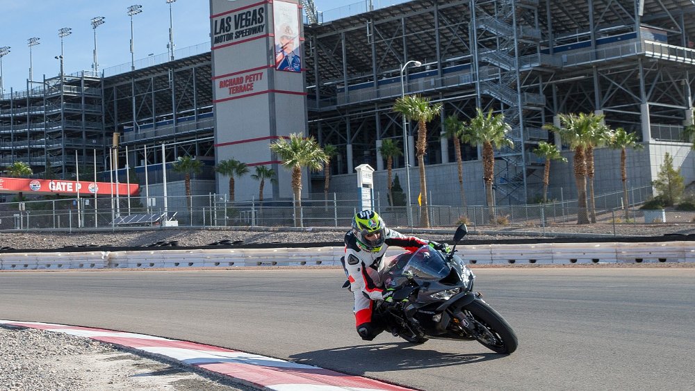 2019 Kawasaki Ninja ZX-6R first ride review