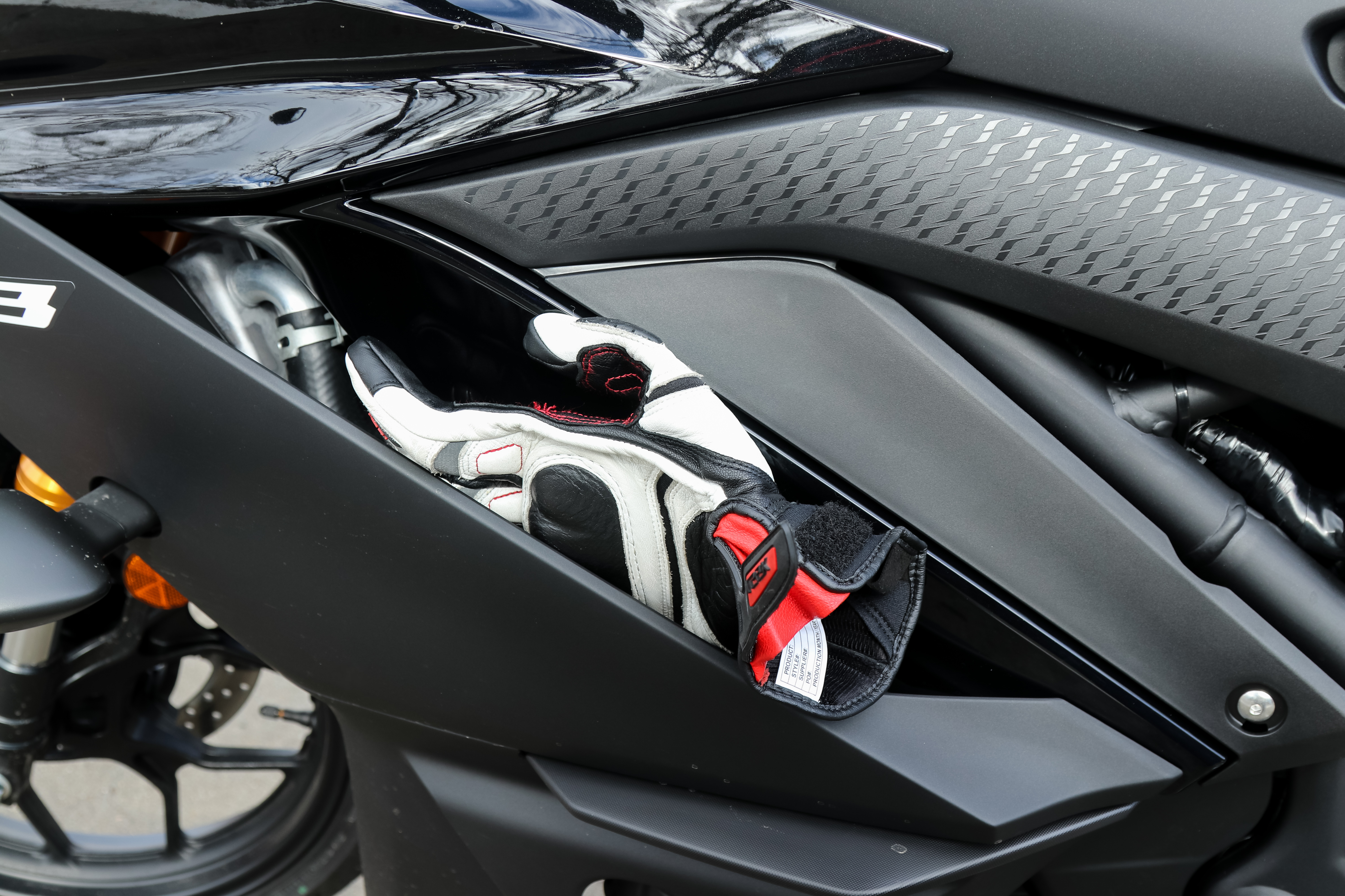 yamaha r3 gas tank cover