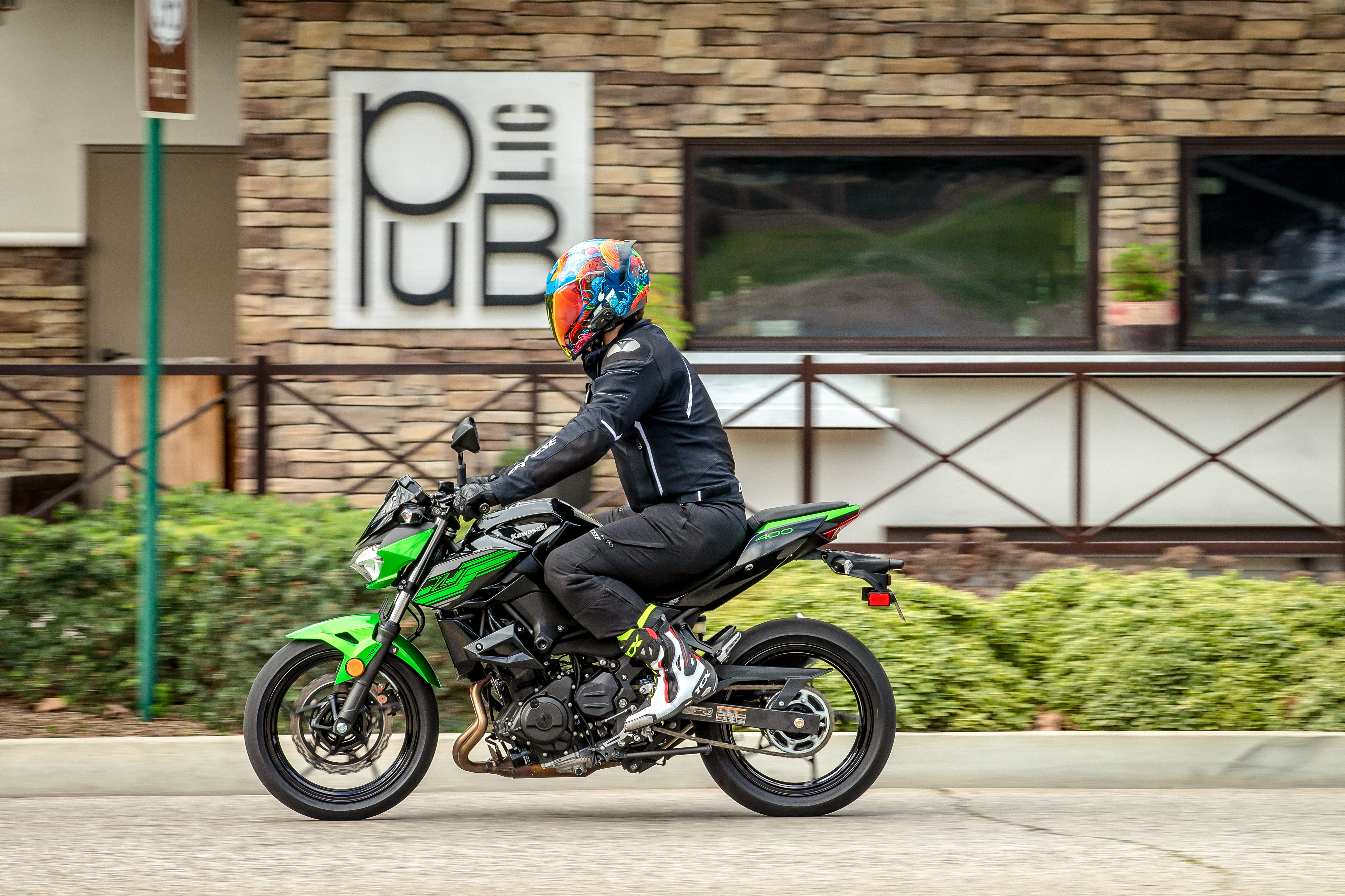 2019 Kawasaki Z400 first ride review - RevZilla