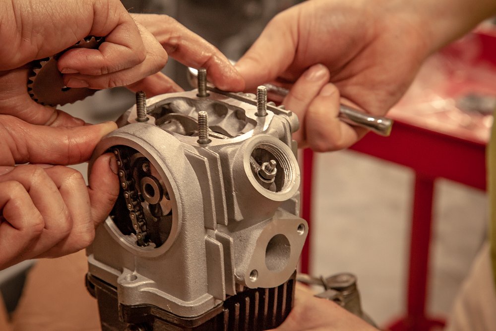 Honda Trail 70 replacement cylinder head