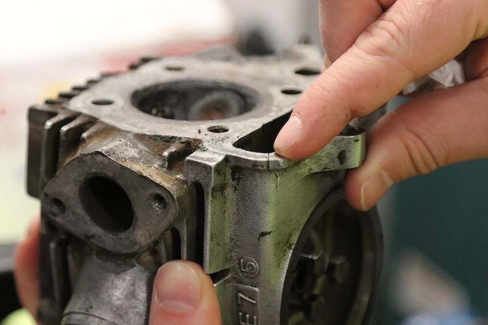 Honda Trail 70 cylinder head