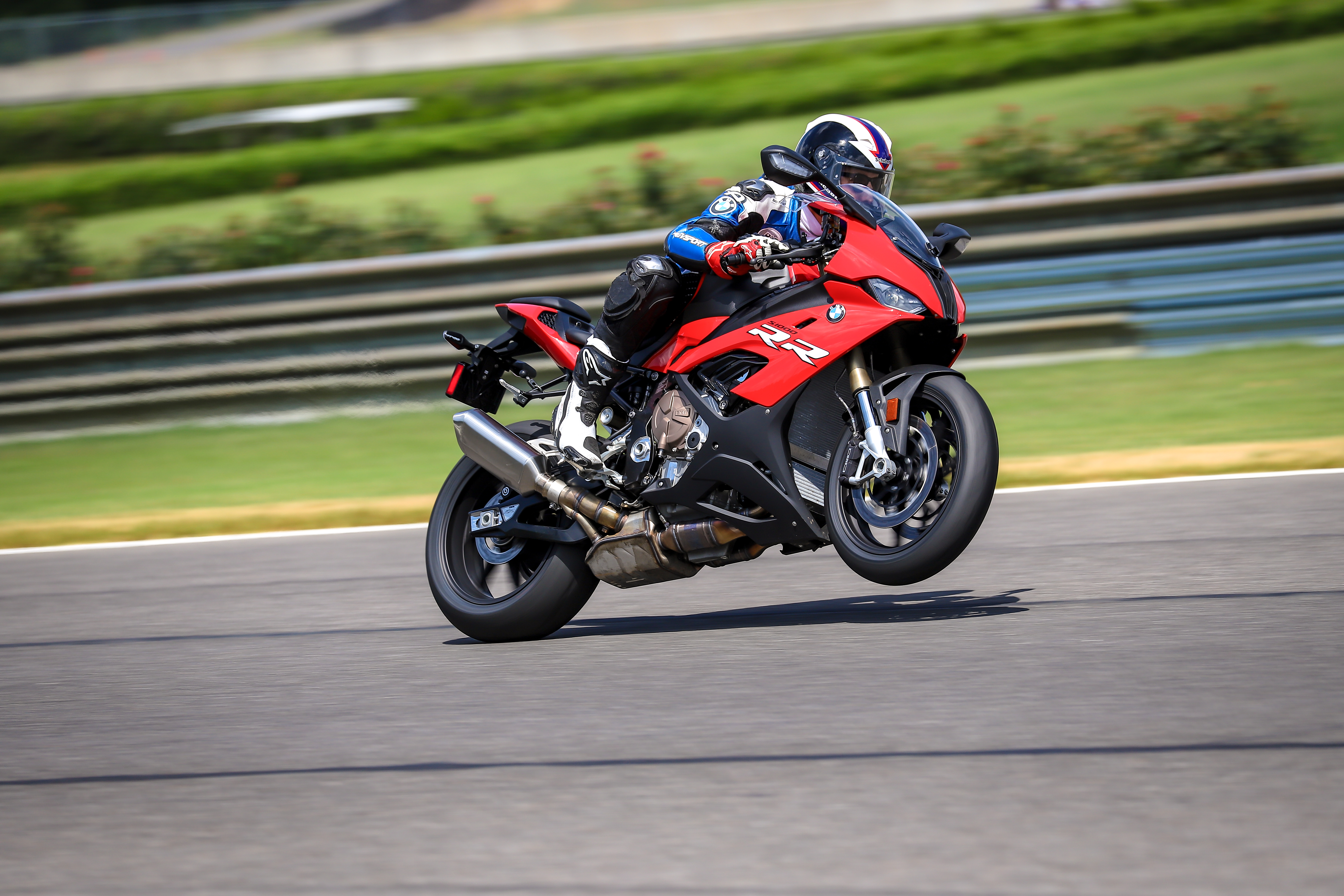 BMW S 1000 RR Review