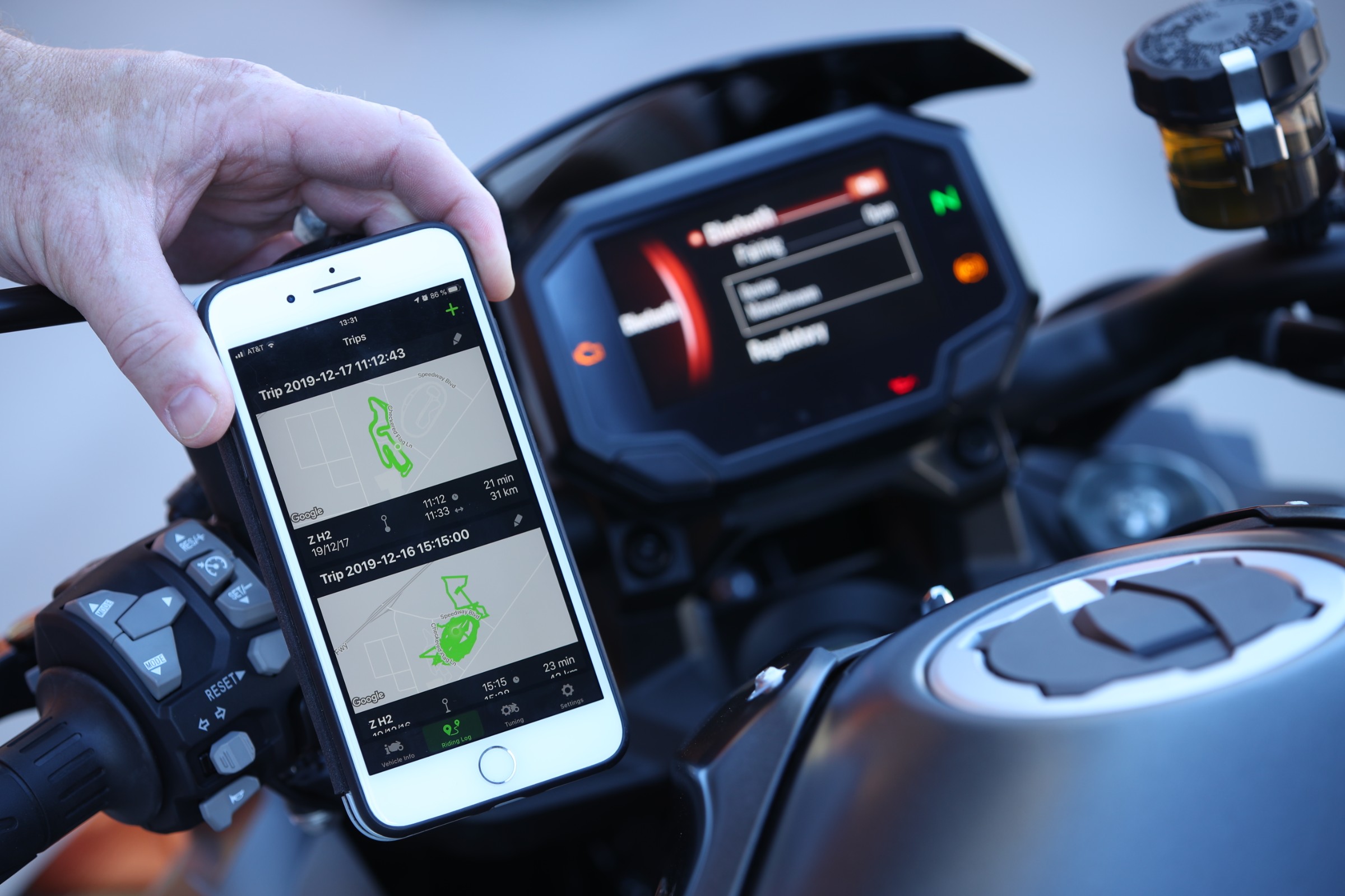 2020 Kawasaki Z H2 first ride review - RevZilla