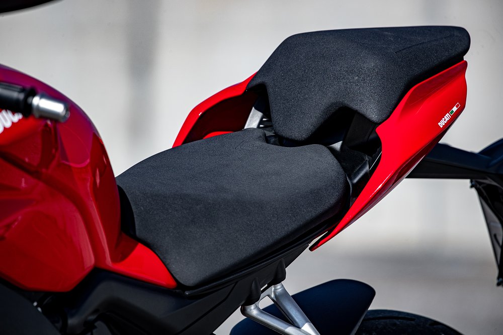 streetfighter seat