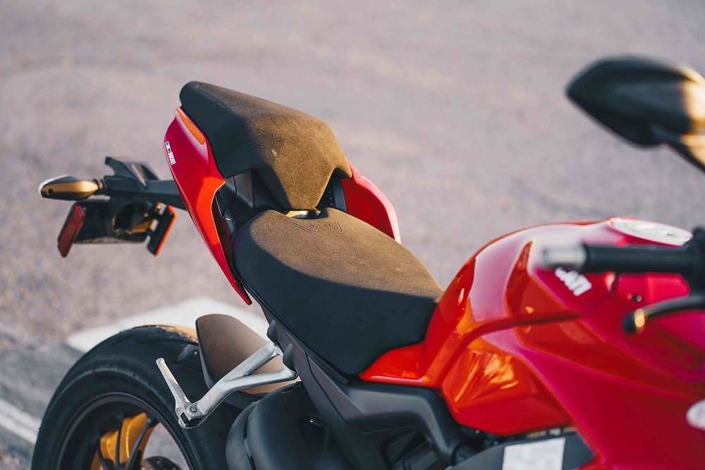 streetfighter seat