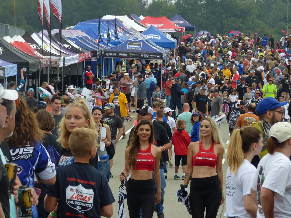 MotoAmerica fans at Pittsburgh International Race Complex