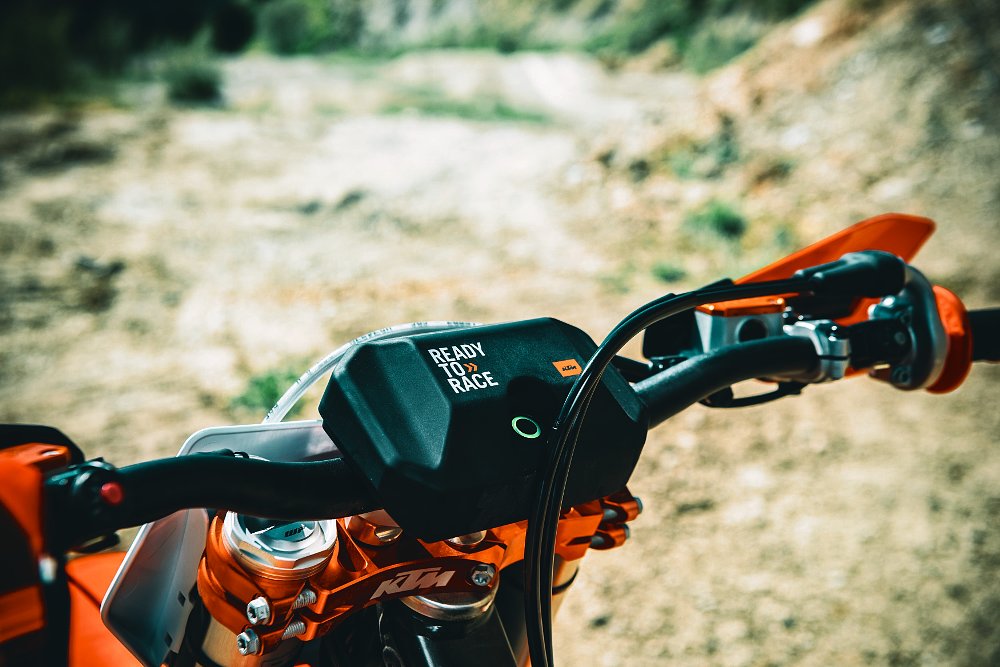 KTM Connectivity Unit