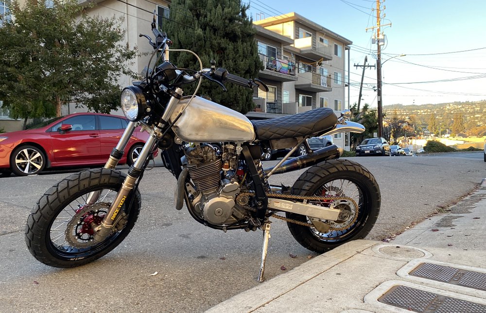 Suzuki DR650 hipster-sumo
