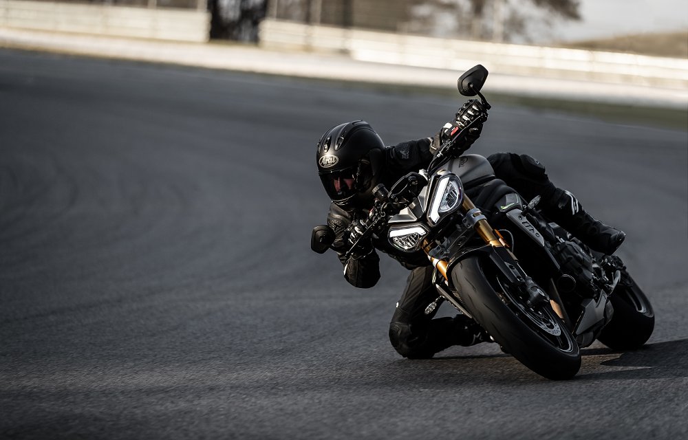 Triumph Speed Triple 1200 RS