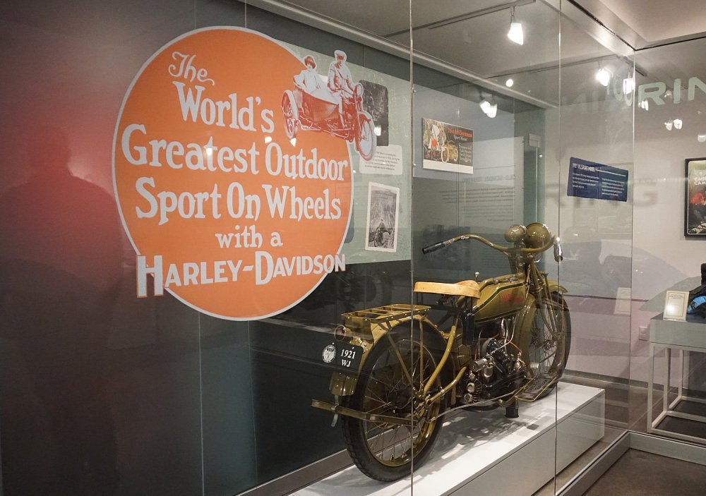 Harley-Davidson WJ Sport