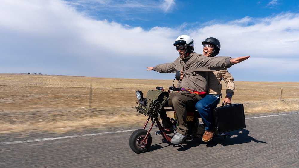 Behind the scenes: Recreating the "Dumb and Dumber" road trip