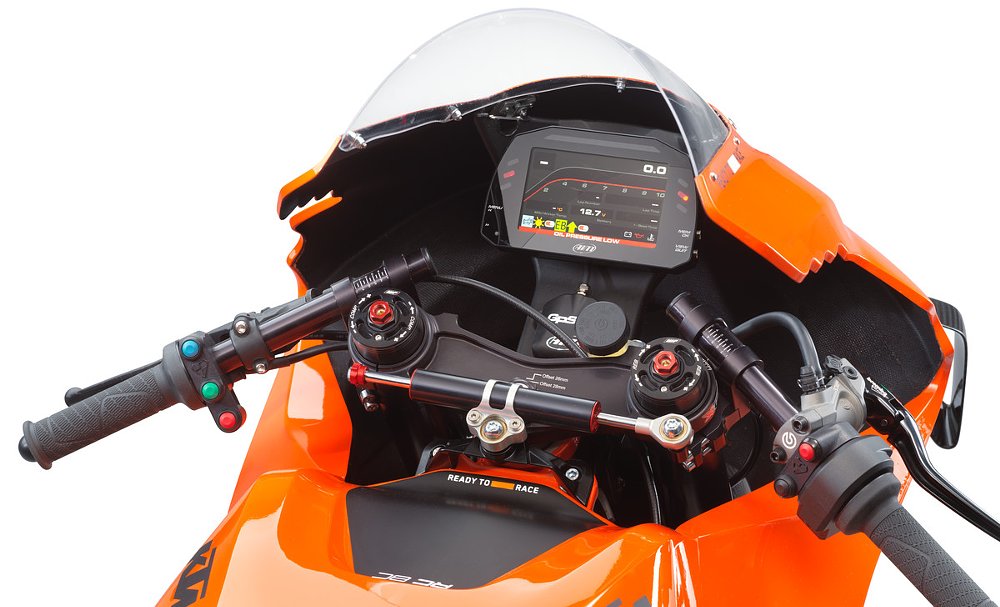 KTM RC 8C digital display