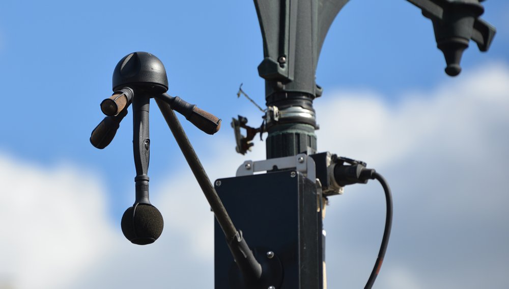 Bruitparif microphone equipment for use on the street