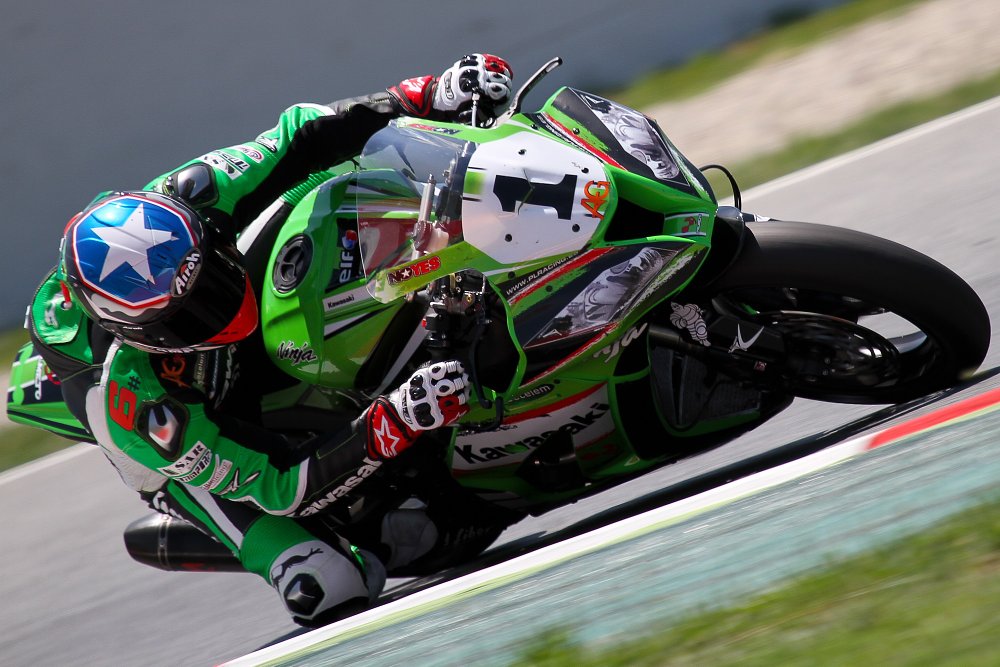Kenny Noyes racing in the Repsol CEV Superbike championship