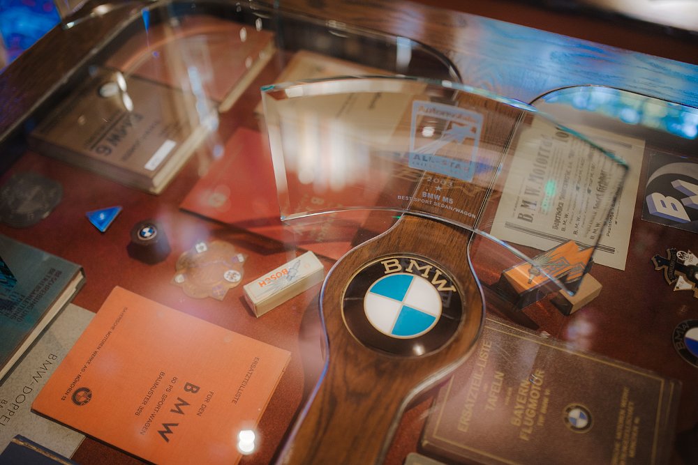 BMW museum library
