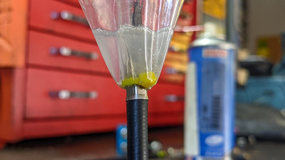 Cable lube draining