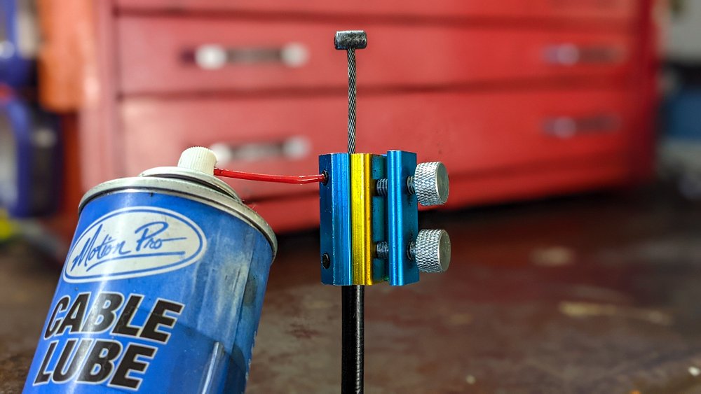 Cable lube tool