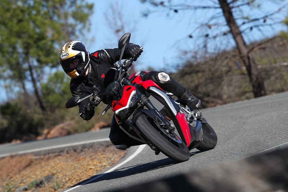 Streetfighter V2 on the road