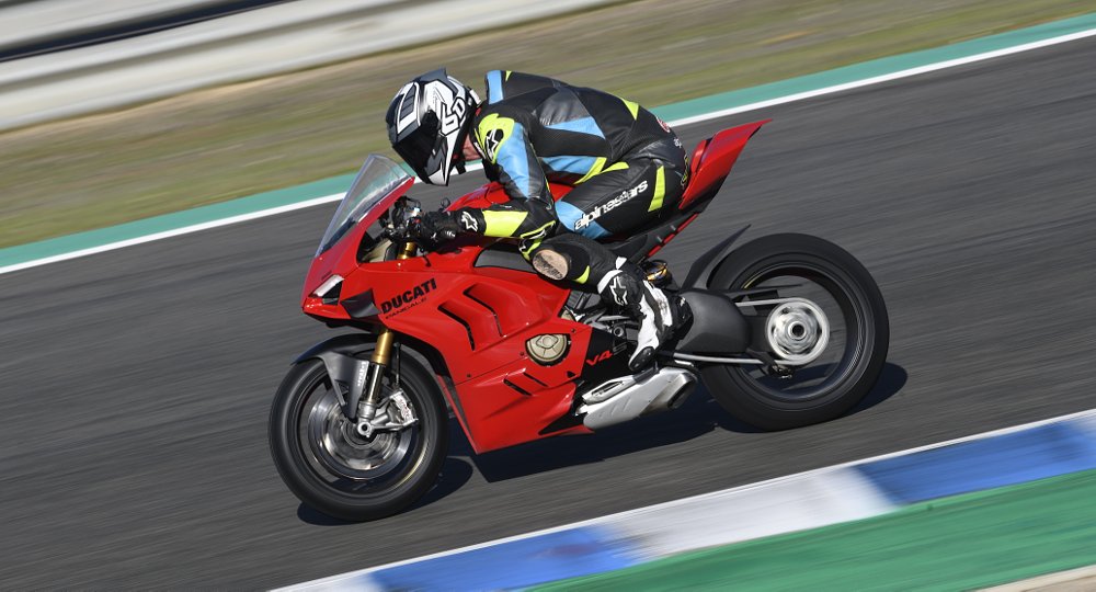 2022 Ducati Panigale V4 S first ride review