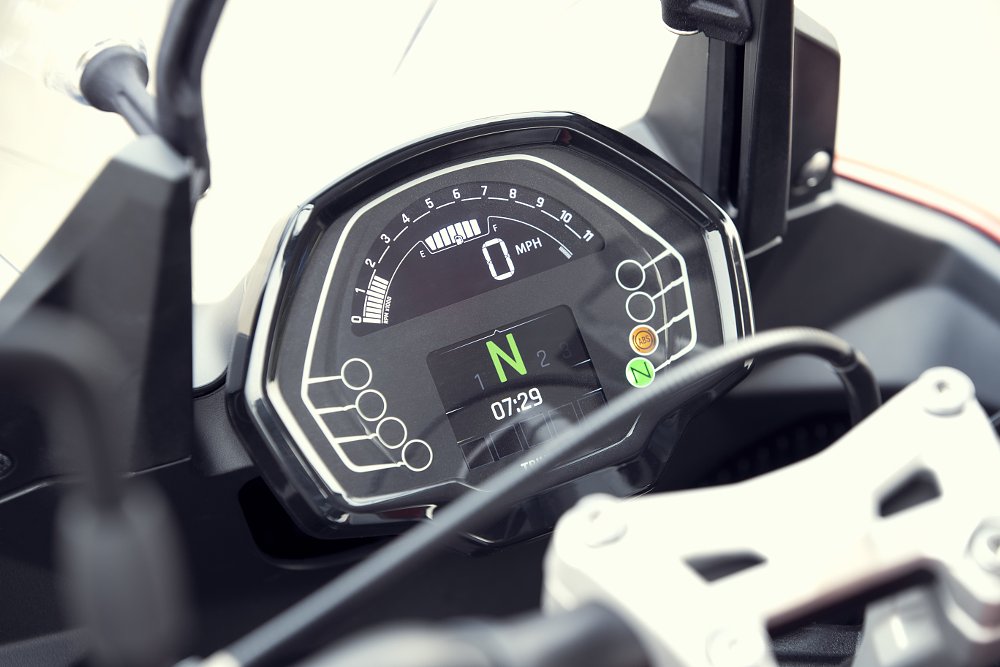 Triumph Tiger Sport 660 dash