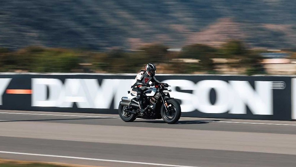 Corrective perspective: Riding a Sportster S for 24 hours straight