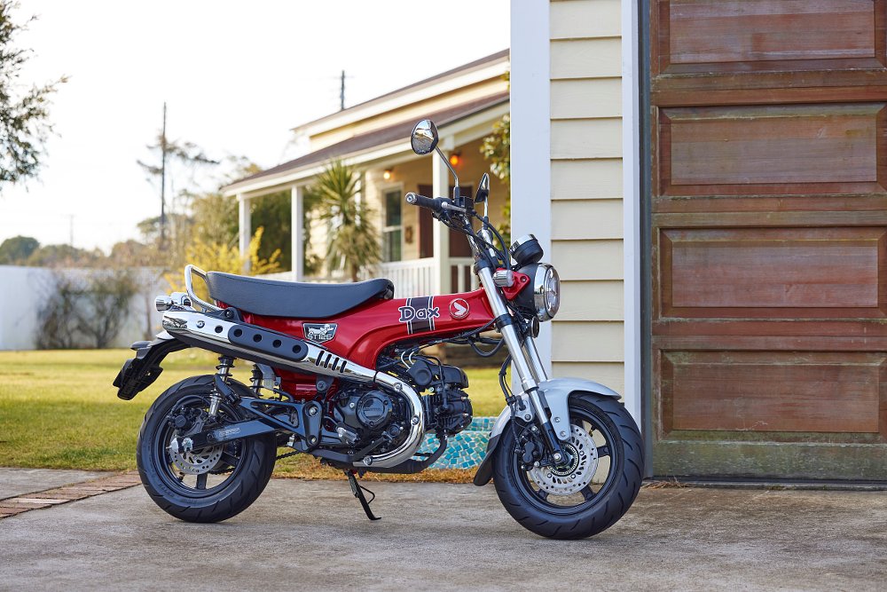 Honda ST125 Dax