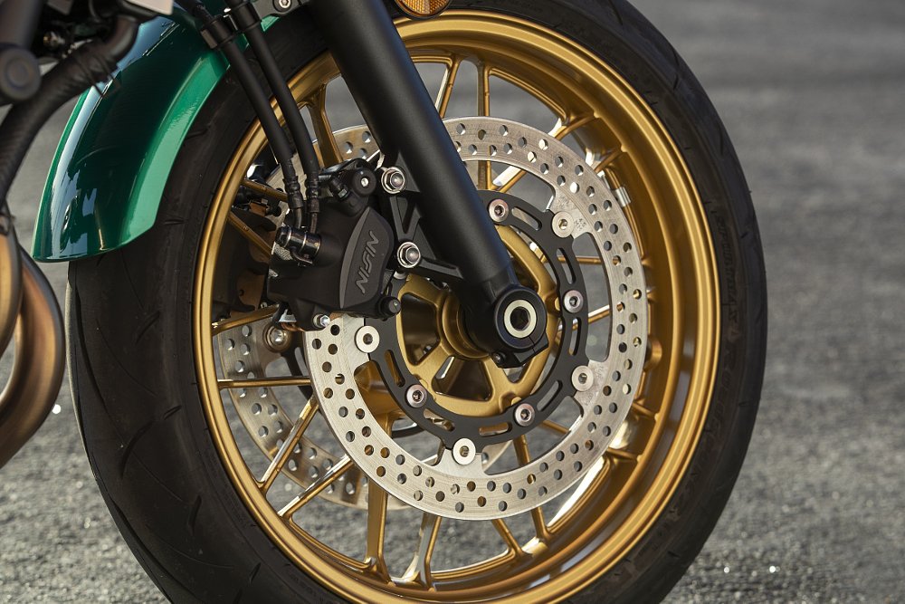 Kawasaki Z650RS wheels